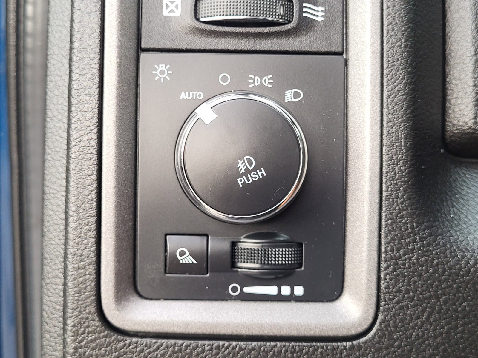 Used 2022 RAM 1500 Tradesman w/ Tradesman SXT Package RWD image 24