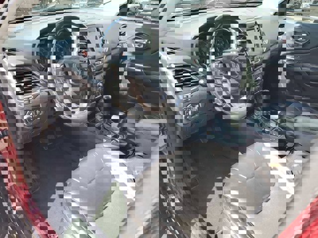 Certified 2019 Jeep Cherokee Latitude Plus image 20