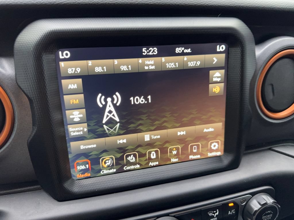 Used 2023 Jeep Gladiator Mojave w/ LED Lighting Group AWD/4WD image 62