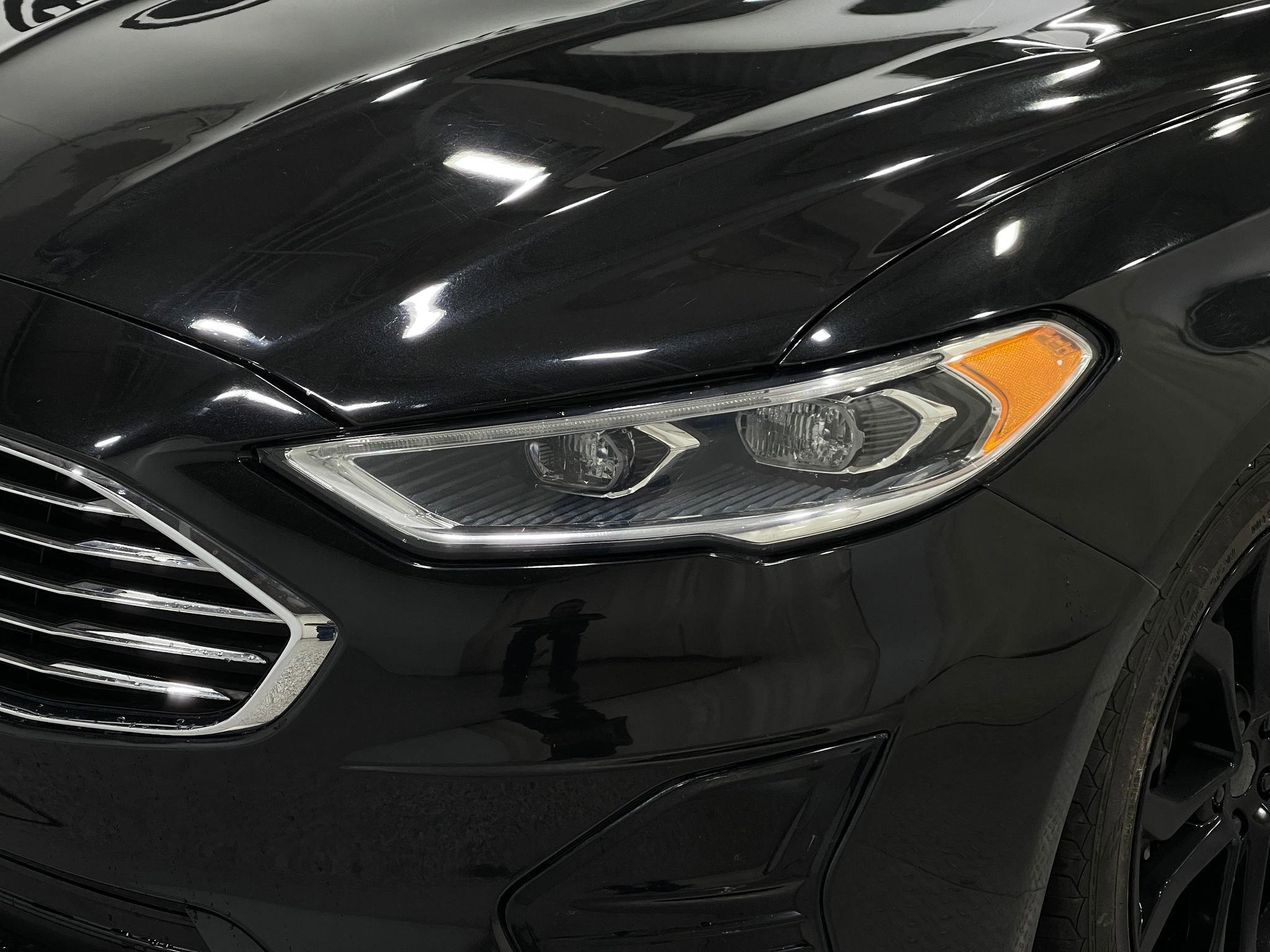 Used 2019 Ford Fusion SEL FWD image 31