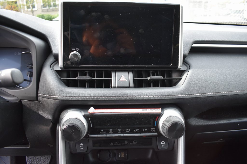 Used 2025 Toyota RAV4 LE image 18