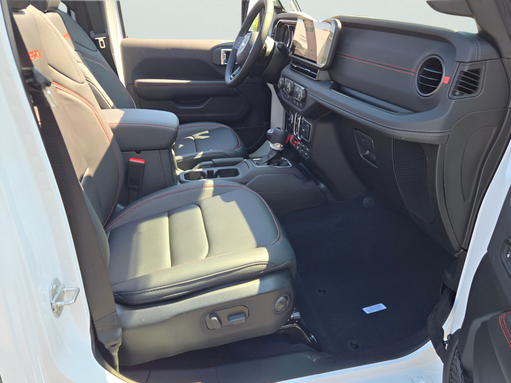 New 2027 Jeep Wrangler Unlimited Rubicon AWD/4WD image 7