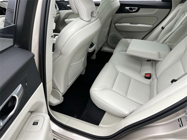 Certified 2025 Volvo XC60 B5 Ultra w/ Protection Package Premier image 23