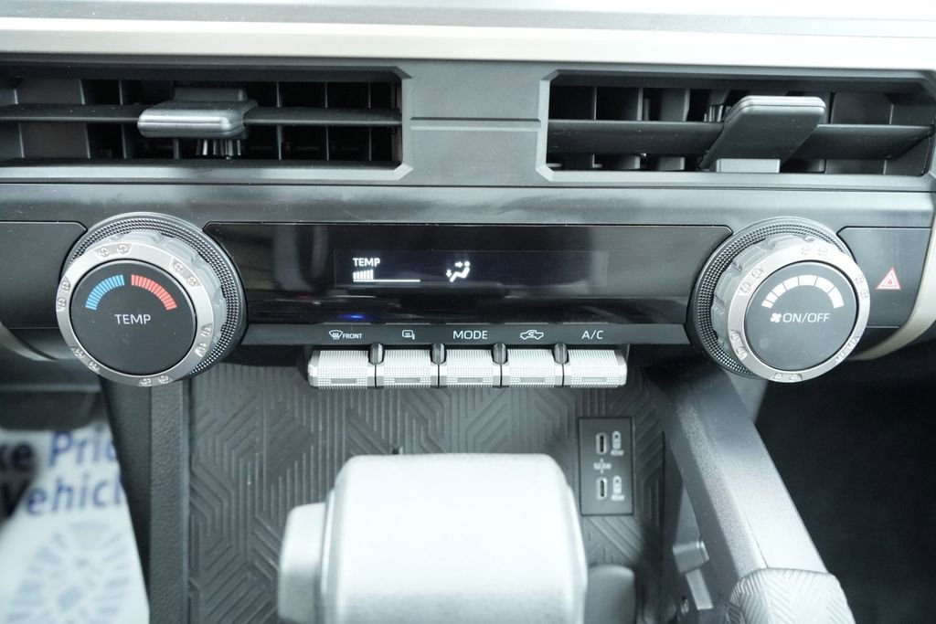 Used 2024 Toyota Tacoma SR5 image 33