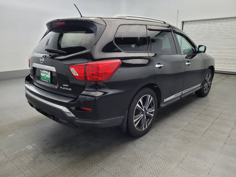 Used 2017 Nissan Pathfinder Platinum w/ Family Entertainment Package AWD/4WD image 9
