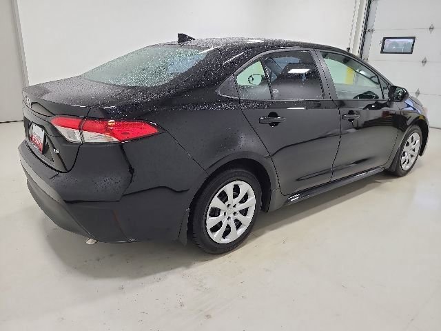 Used 2024 Toyota Corolla LE FWD image 11