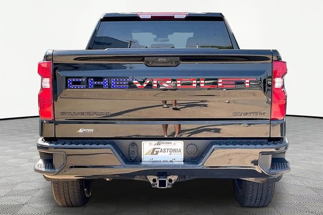 Used 2023 Chevrolet Silverado 1500 Custom Trail Boss w/ LPO, Dark Essentials Package AWD/4WD image 6