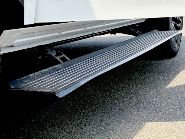 New 2026 Jeep Grand Wagoneer Summit image 17