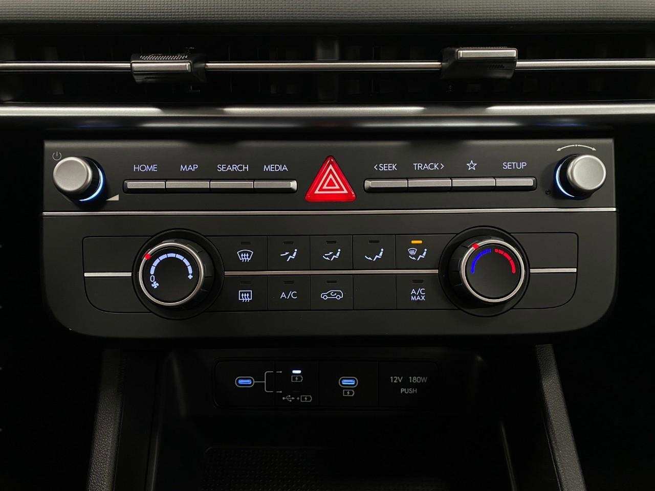 New 2026 Hyundai Tucson SE image 23