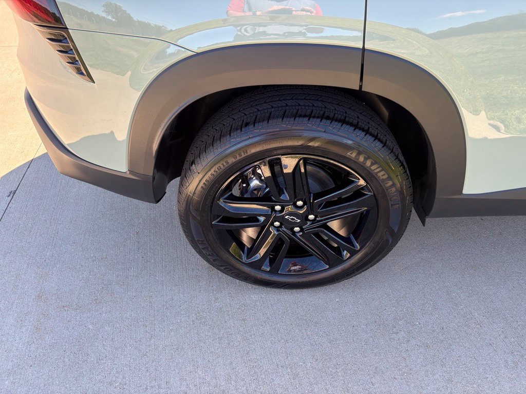 New 2026 Chevrolet Trax ACTIV w/ Sunroof Package FWD image 50