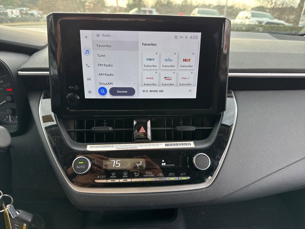 Used 2023 Toyota Corolla LE image 12