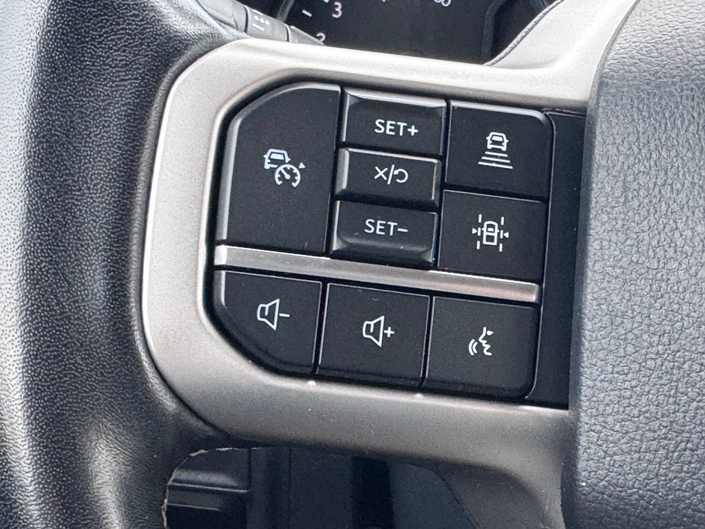 Used 2024 Ford Expedition Limited AWD/4WD image 9