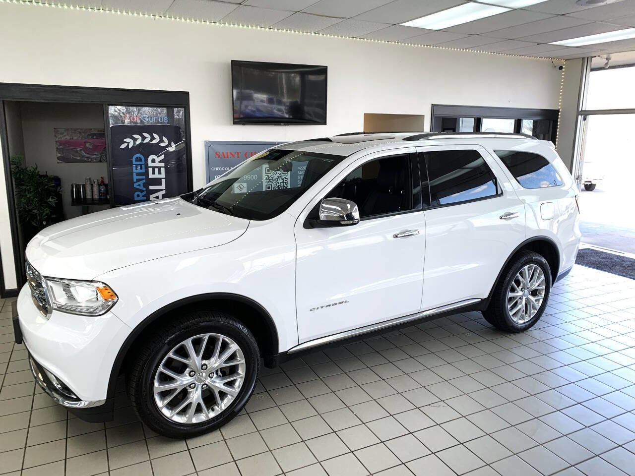 Used 2015 Dodge Durango Citadel w/ Trailer Tow Group IV AWD/4WD image 2