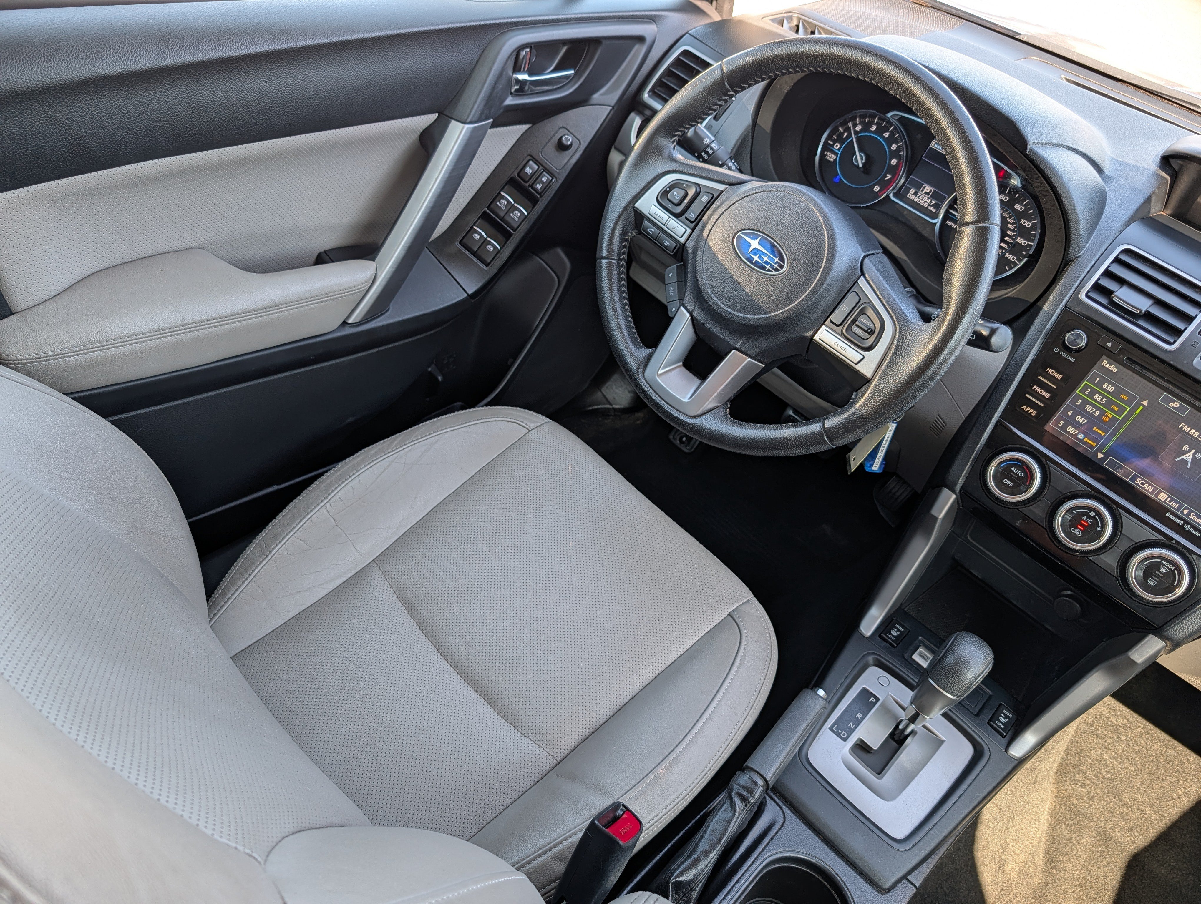 Used 2018 Subaru Forester 2.5i Limited AWD/4WD image 9