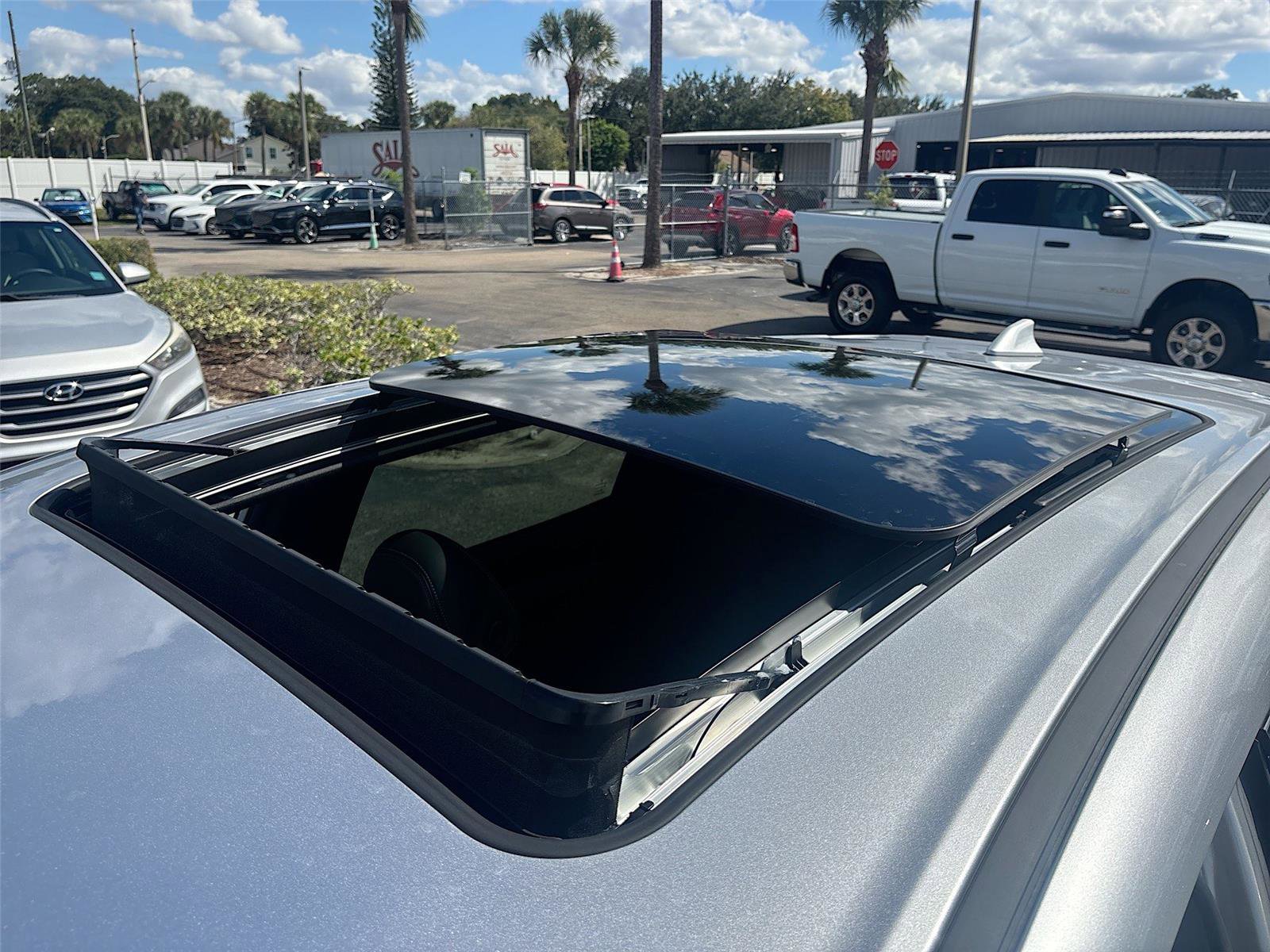 New 2025 VinFast VF 8 Plus image 22