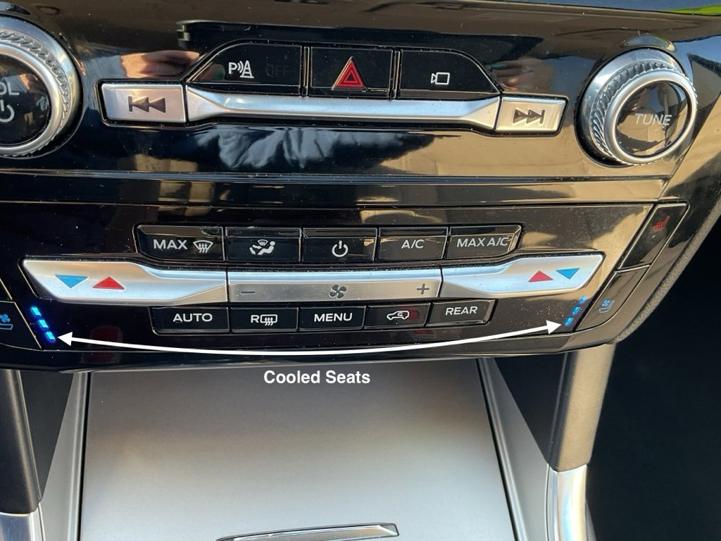 Used 2023 Ford Explorer Limited w/ Equipment Group 301A image 17