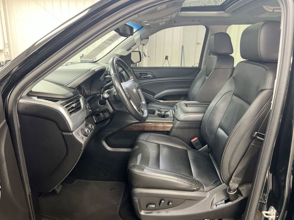 Used 2018 Chevrolet Suburban LT AWD/4WD image 21