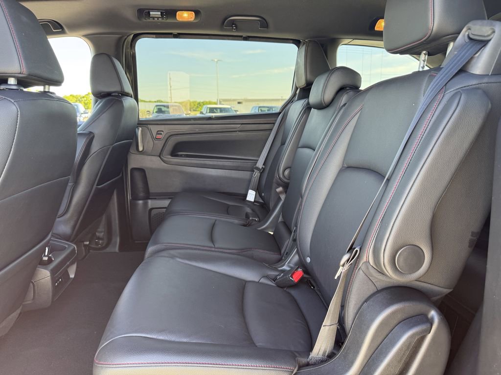 Used 2025 Honda Odyssey Sport-L image 29