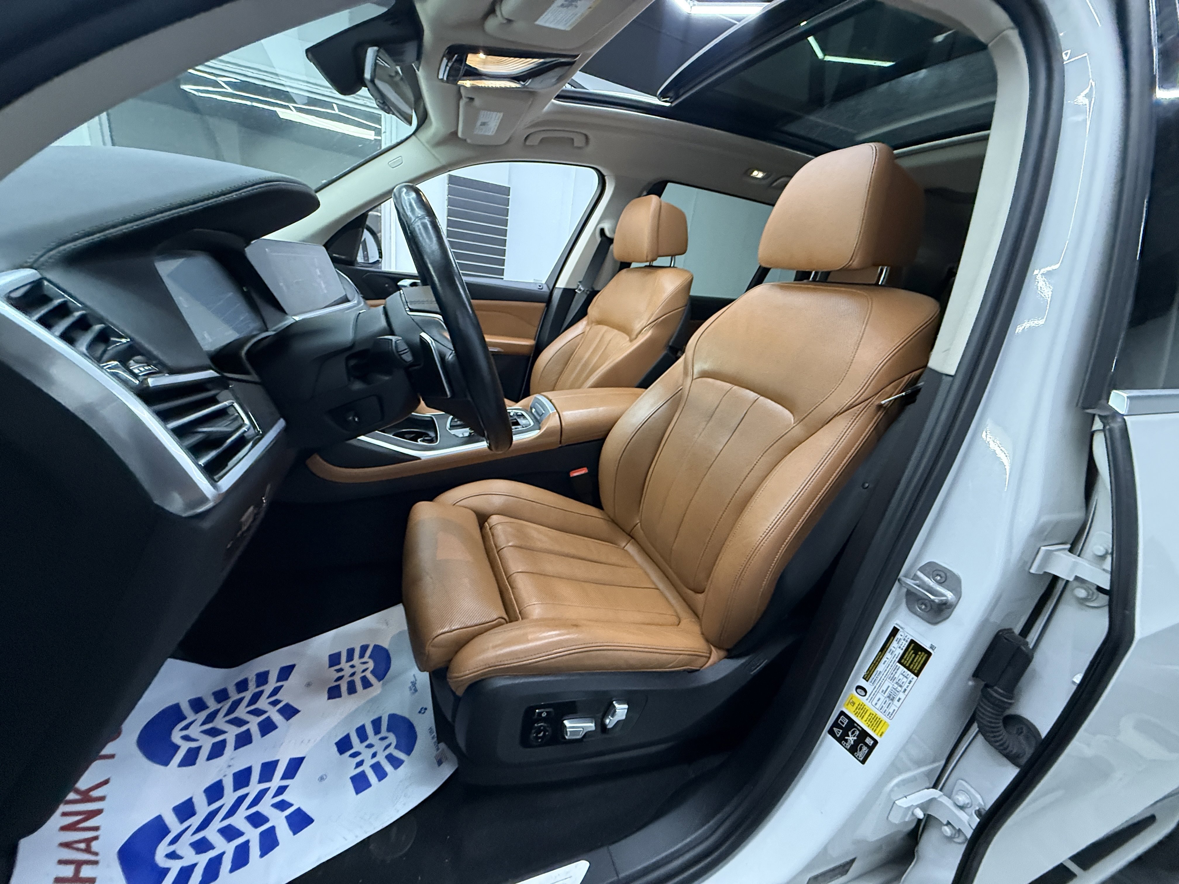 Used 2020 BMW X7 xDrive40i w/ Premium Package image 13