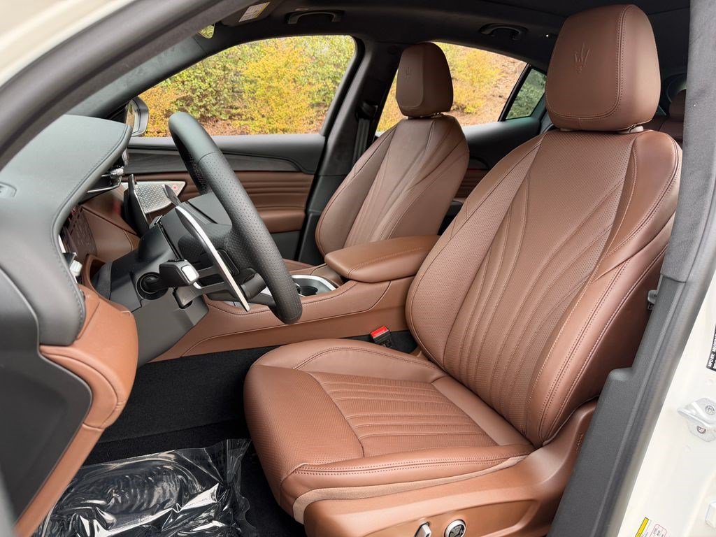 New 2026 Maserati Grecale Modena AWD/4WD image 16