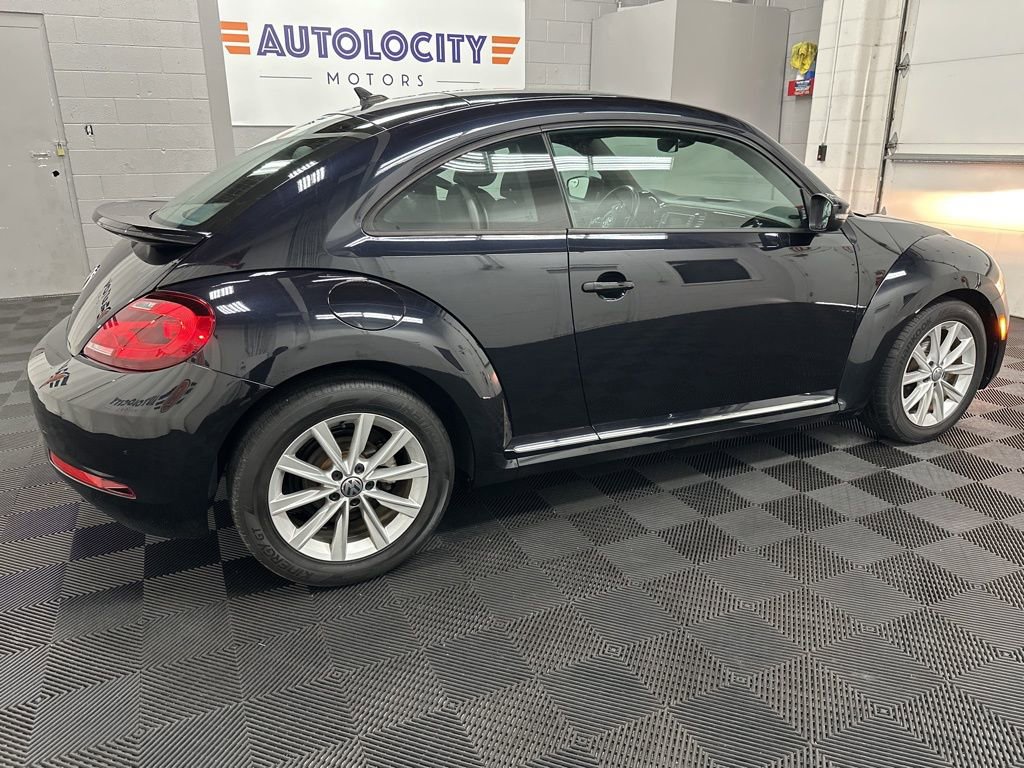 Used 2018 Volkswagen Beetle 2.0T SE image 11