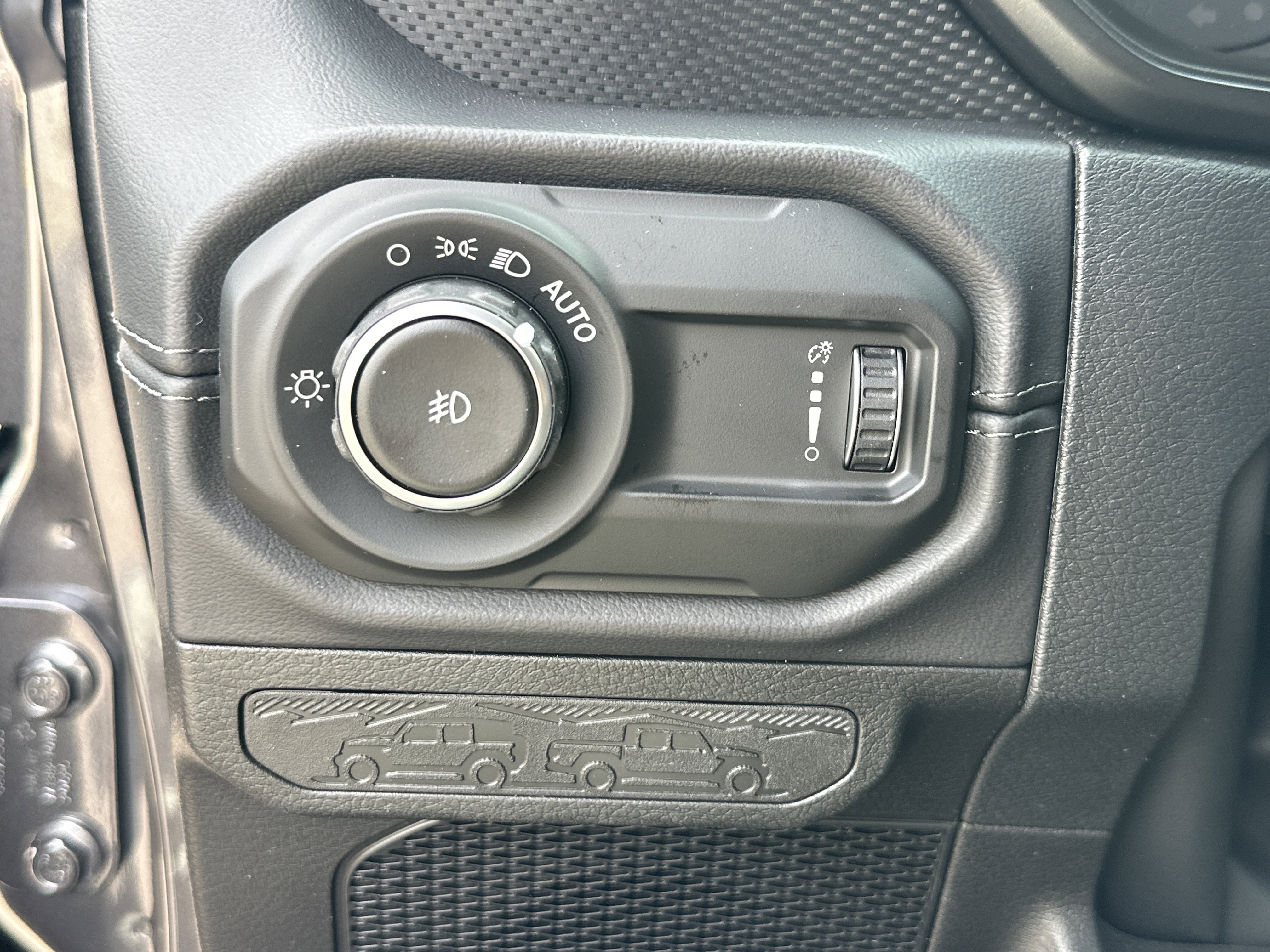 New 2026 Jeep Wrangler Unlimited Rubicon AWD/4WD image 11