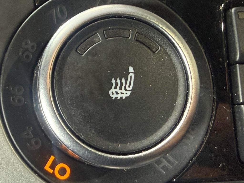 Used 2012 Volkswagen Eos Komfort FWD image 28