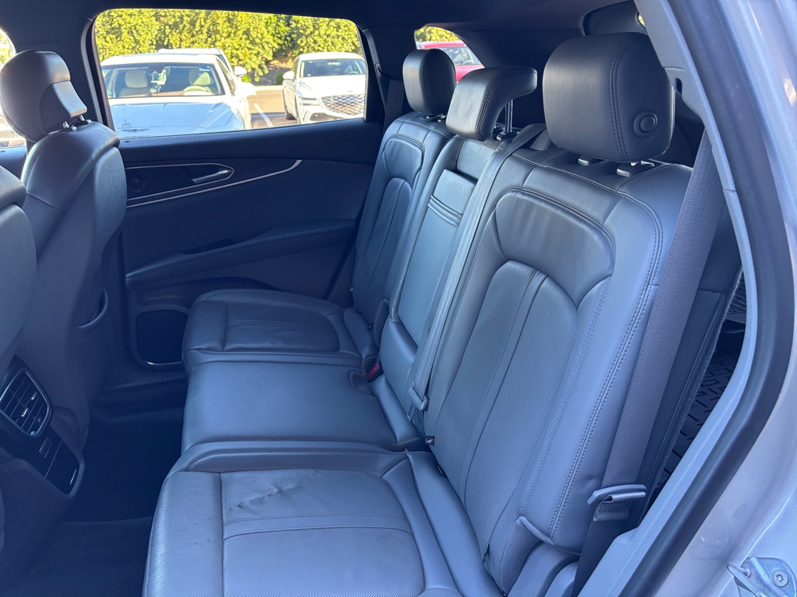 Used 2019 Lincoln Nautilus Reserve image 17