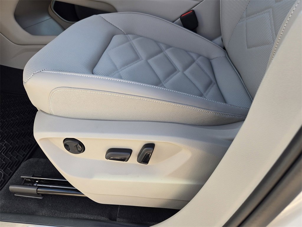 New 2026 Volkswagen Atlas SE image 19