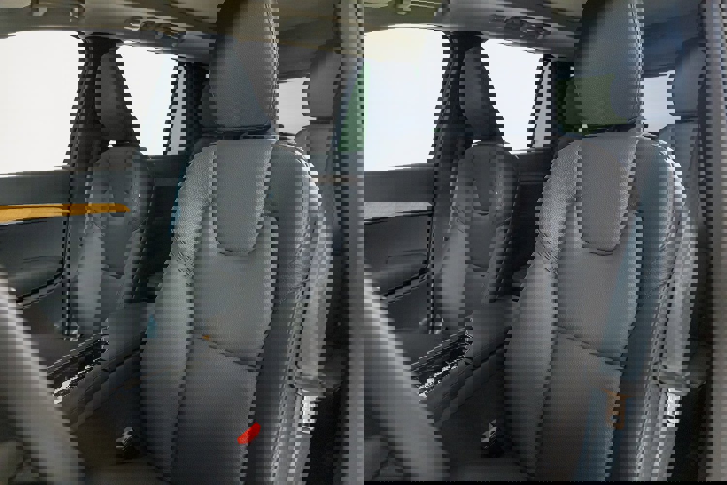 Used 2024 Volvo XC90 B5 Plus image 19