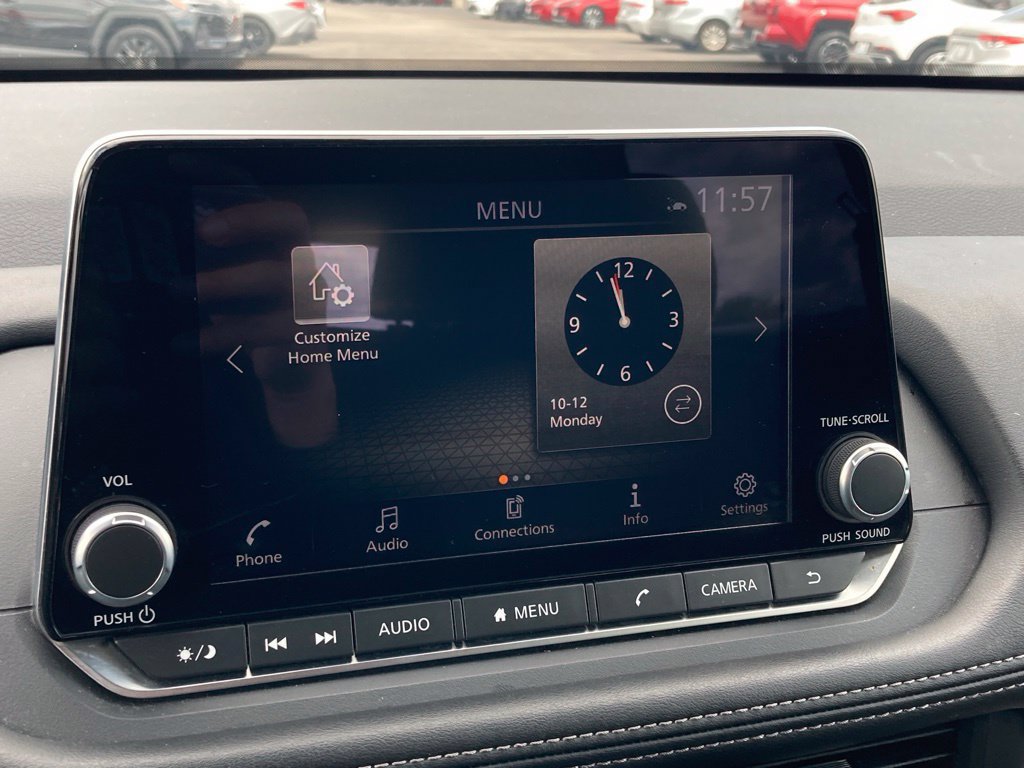 Used 2026 Nissan Rogue SV FWD image 19