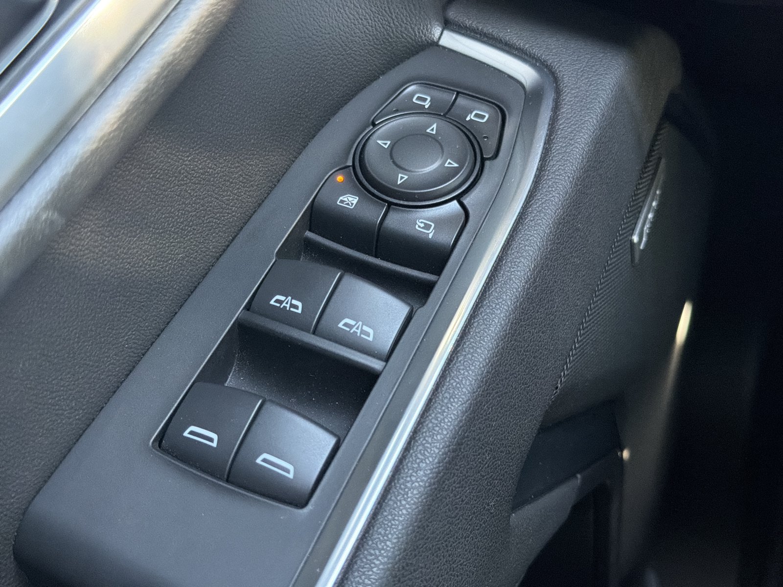 Used 2026 GMC Sierra 1500 SLT RWD image 17