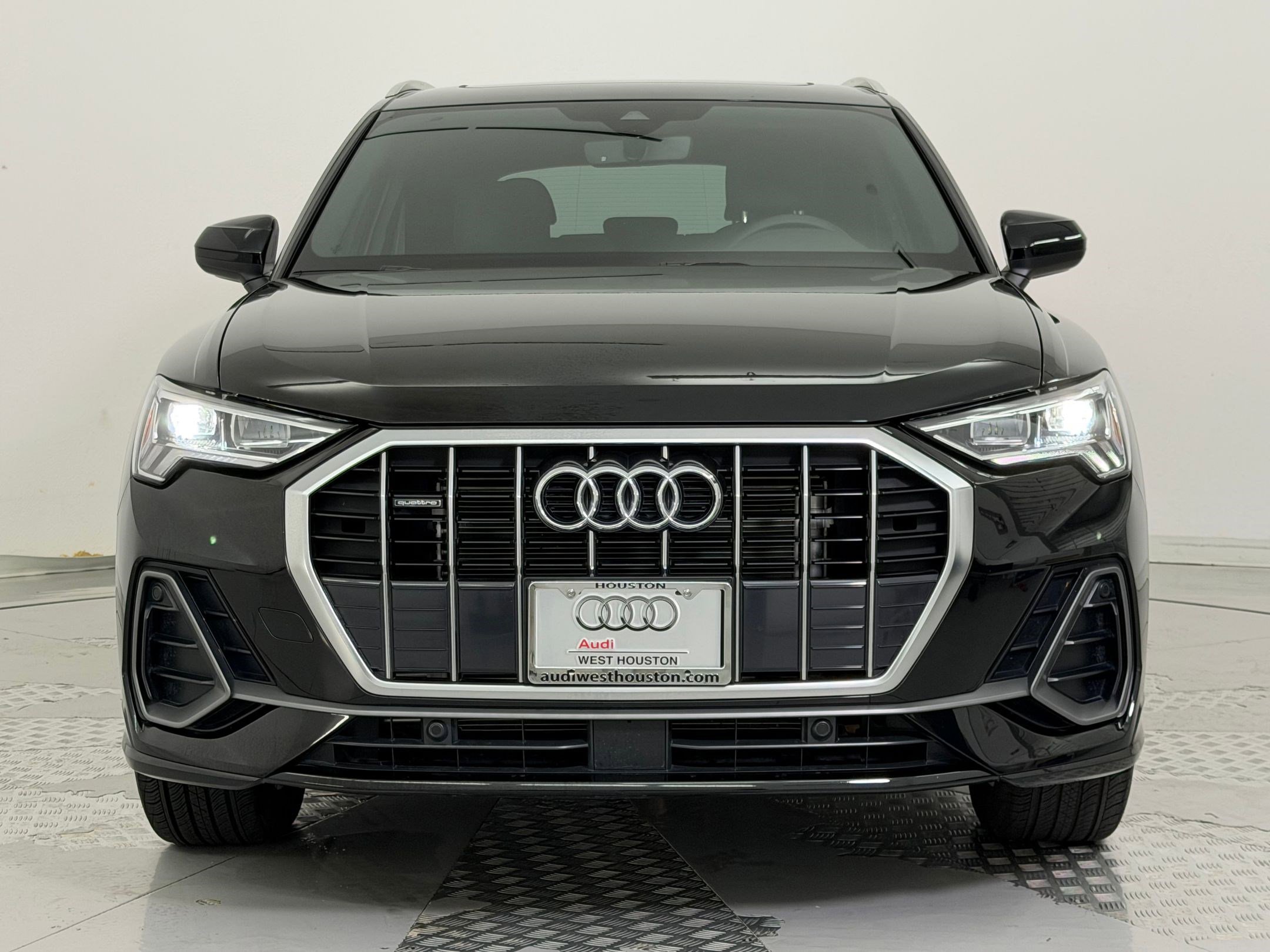 Certified 2025 Audi Q3 2.0T Premium image 6