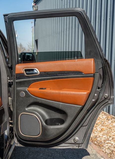 Used 2015 Jeep Grand Cherokee Summit w/ Platinum Series Group AWD/4WD image 41