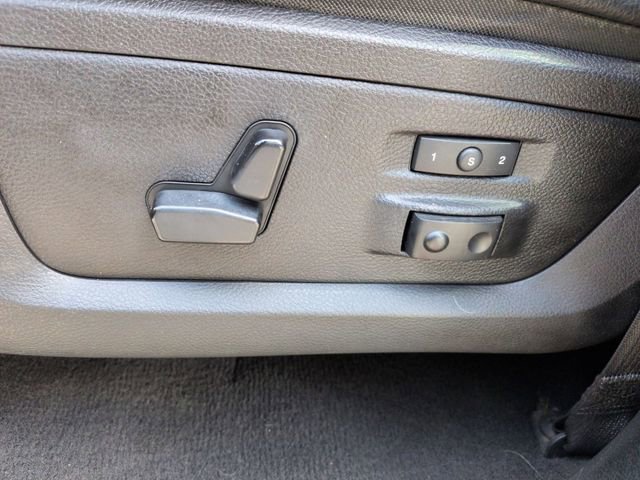 Used 2016 RAM 1500 Laramie AWD/4WD image 13