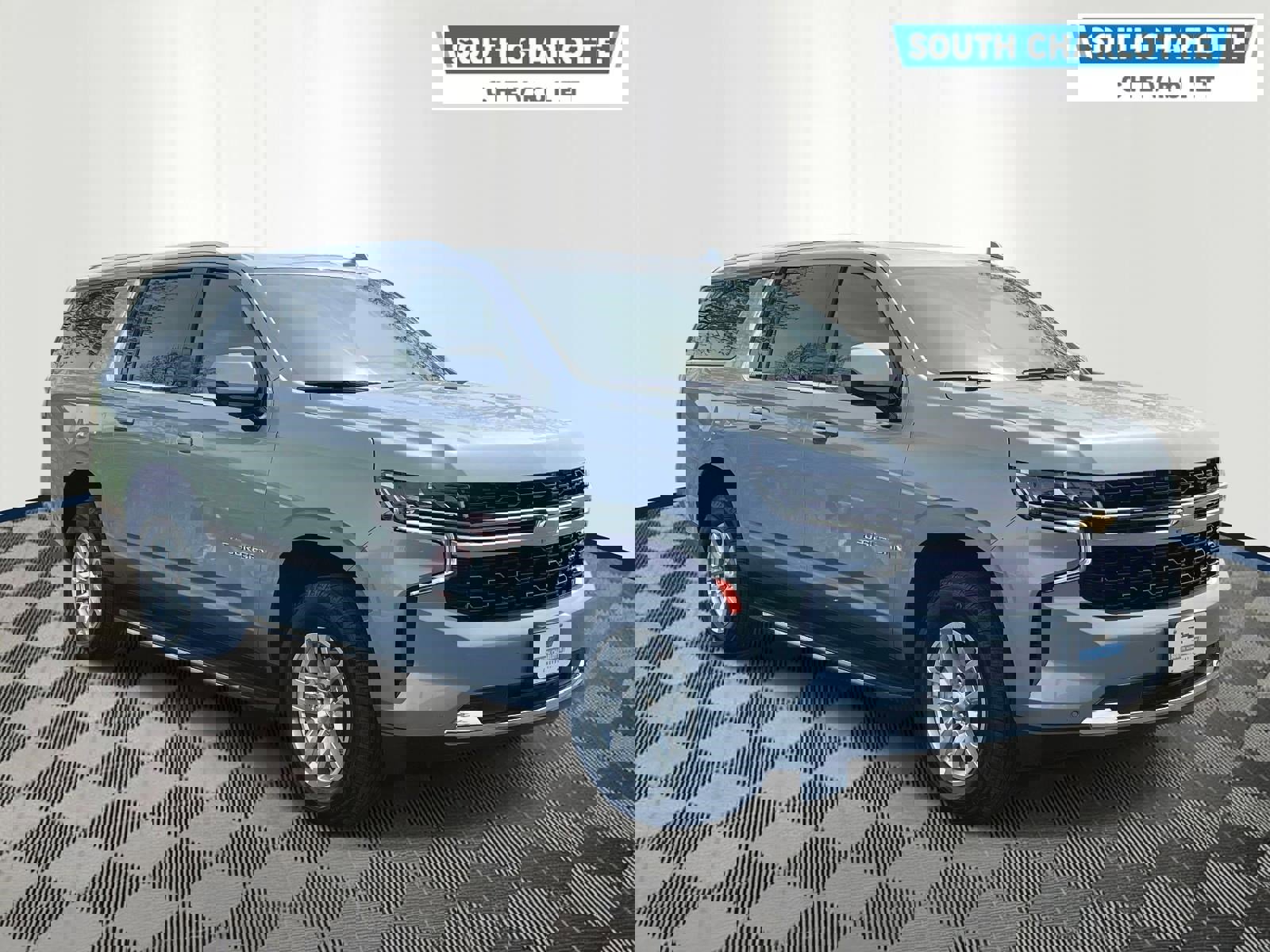 Used 2024 Chevrolet Suburban LS w/ Driver Alert Package AWD/4WD image 3