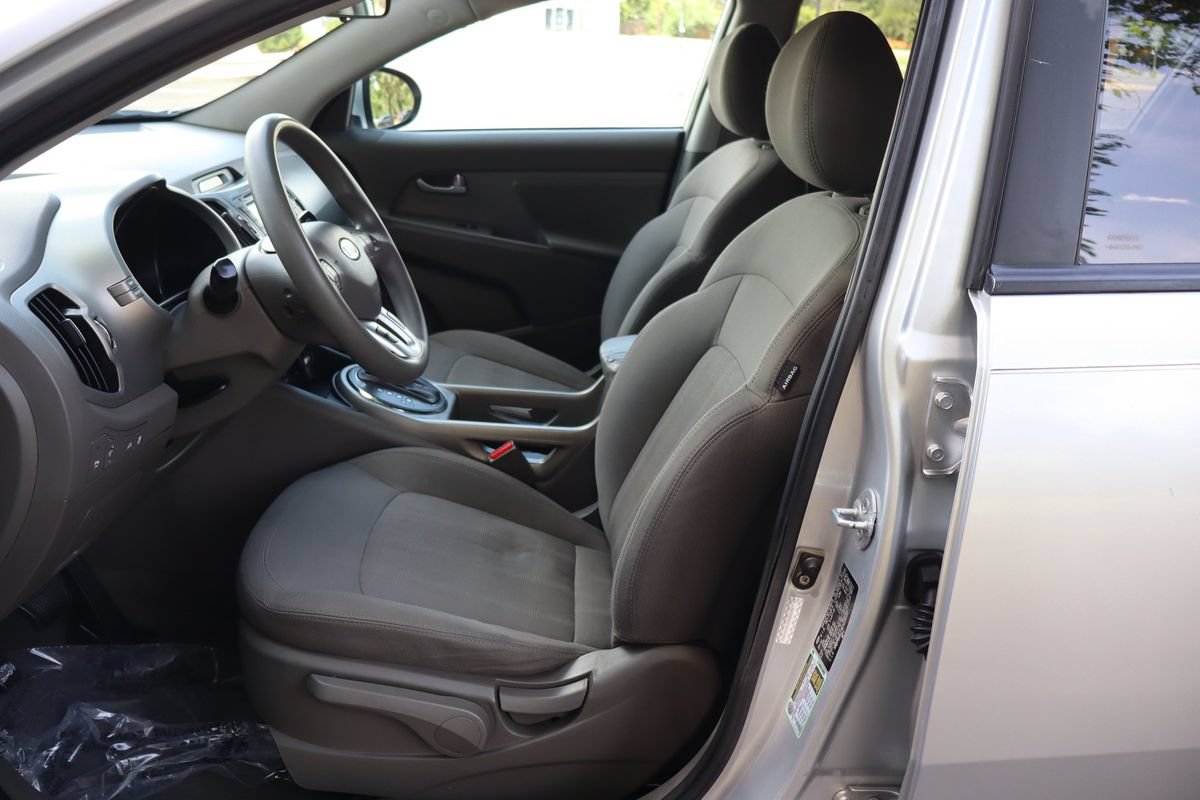 Used 2011 Kia Sportage LX w/ Convenience Pkg FWD image 19