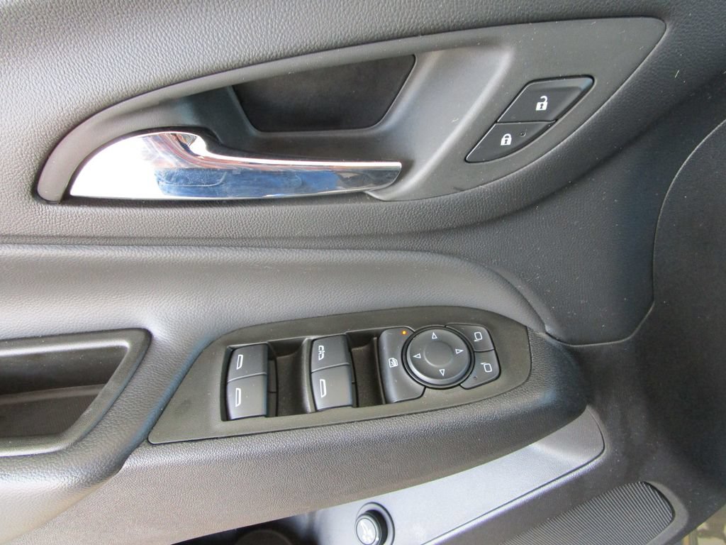 Used 2023 Chevrolet Equinox LT FWD image 29