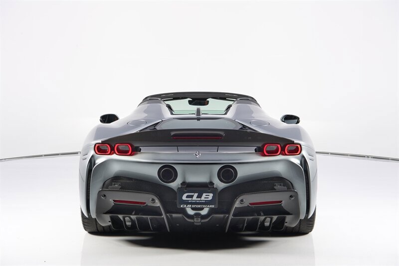 Used 2023 Ferrari SF90 Spider AWD/4WD image 9