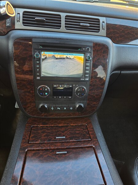 Used 2008 GMC Yukon Denali AWD/4WD image 18