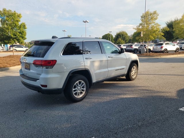 Used 2018 Jeep Grand Cherokee Laredo AWD/4WD image 26