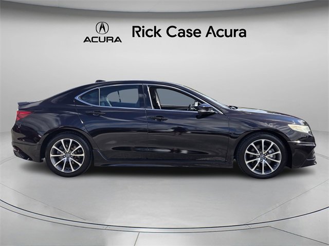 Used 2017 Acura TLX V6 SH-AWD w/ Technology Pkg image 4