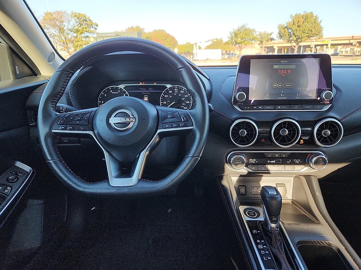 Used 2024 Nissan Sentra SR w/ SR Premium Package image 6