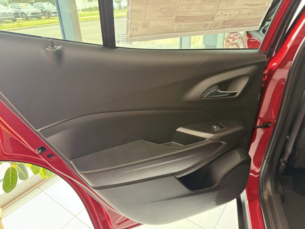 New 2026 Chevrolet Trax LT image 24