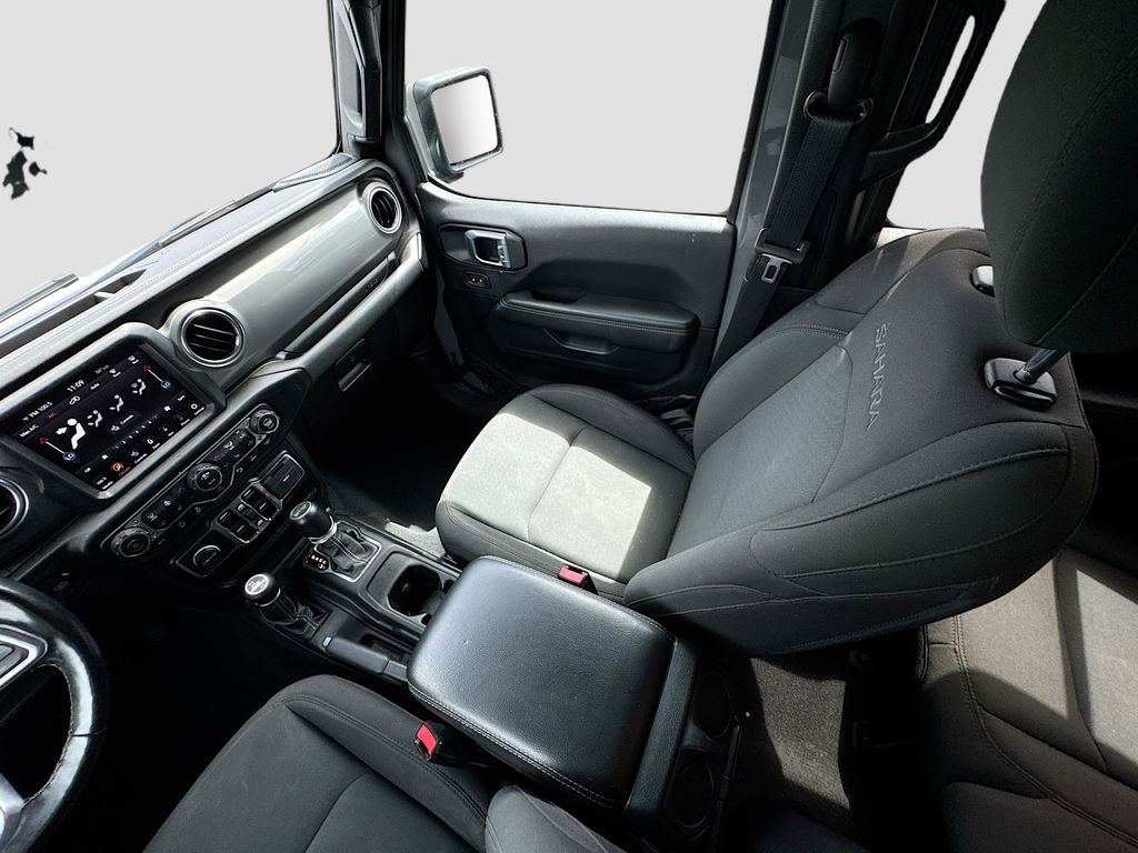 Used 2021 Jeep Wrangler Unlimited Sahara AWD/4WD image 26