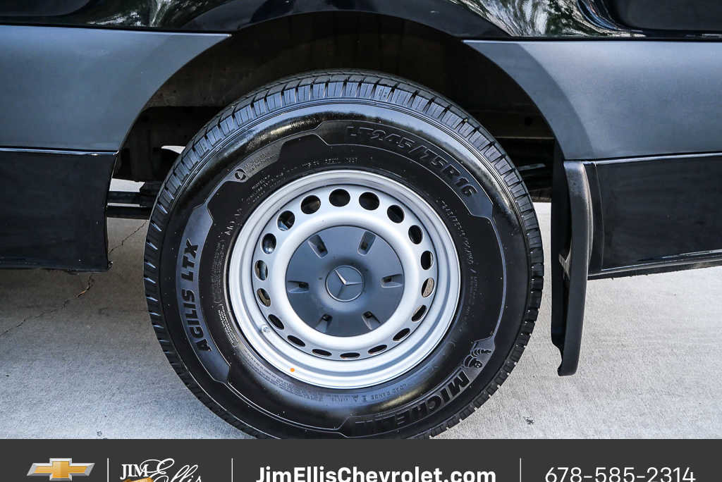 Used 2024 Mercedes-Benz Sprinter 2500 image 28