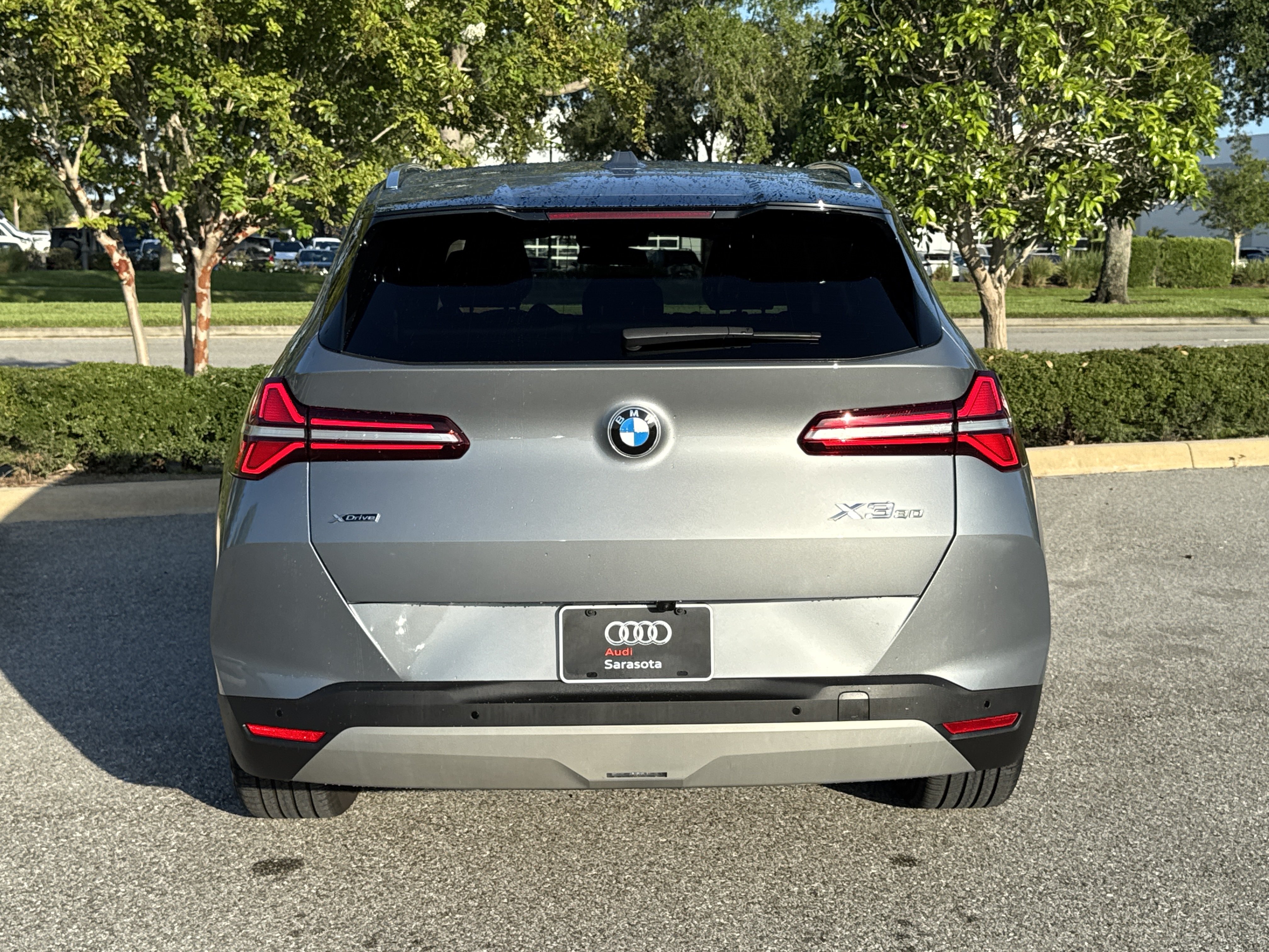 Used 2025 BMW X3 xDrive30i w/ Convenience Package AWD/4WD image 5