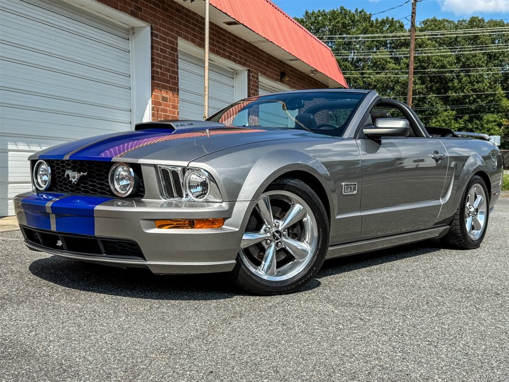 Used 2008 Ford Mustang GT RWD image 7