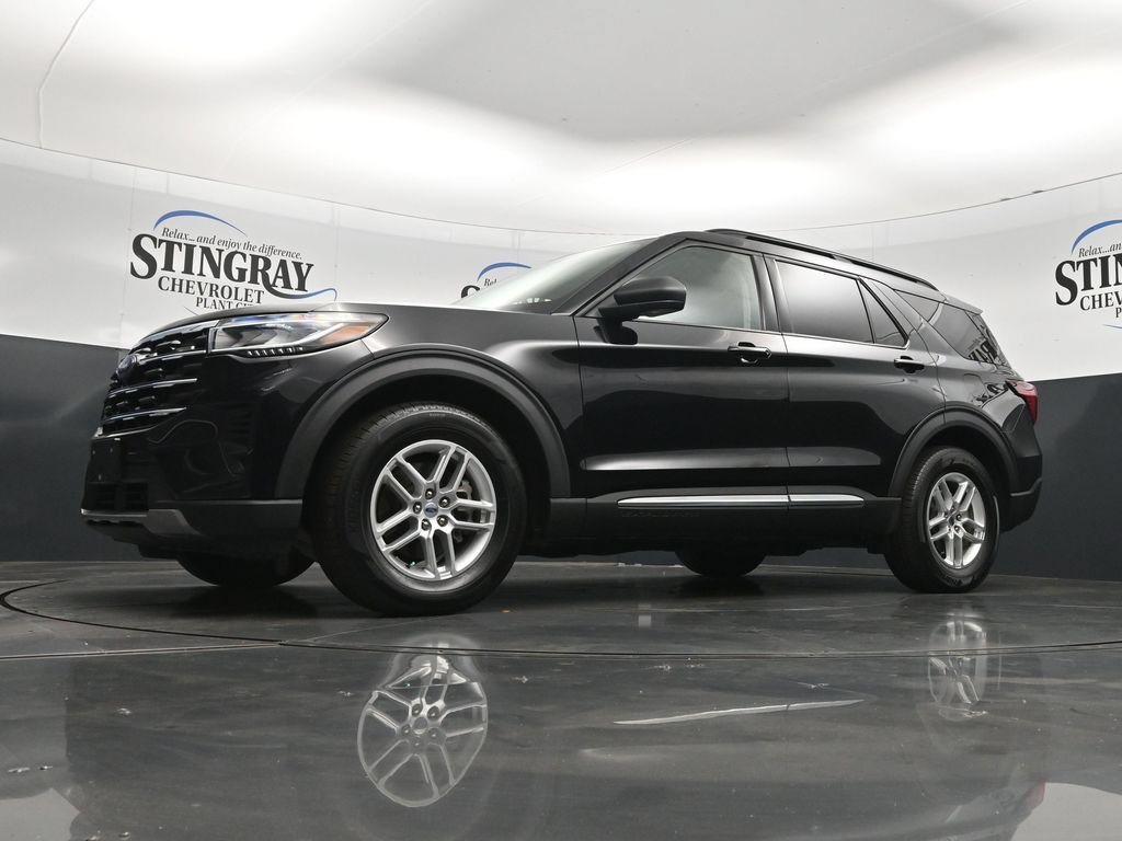 Used 2025 Ford Explorer Active RWD image 37