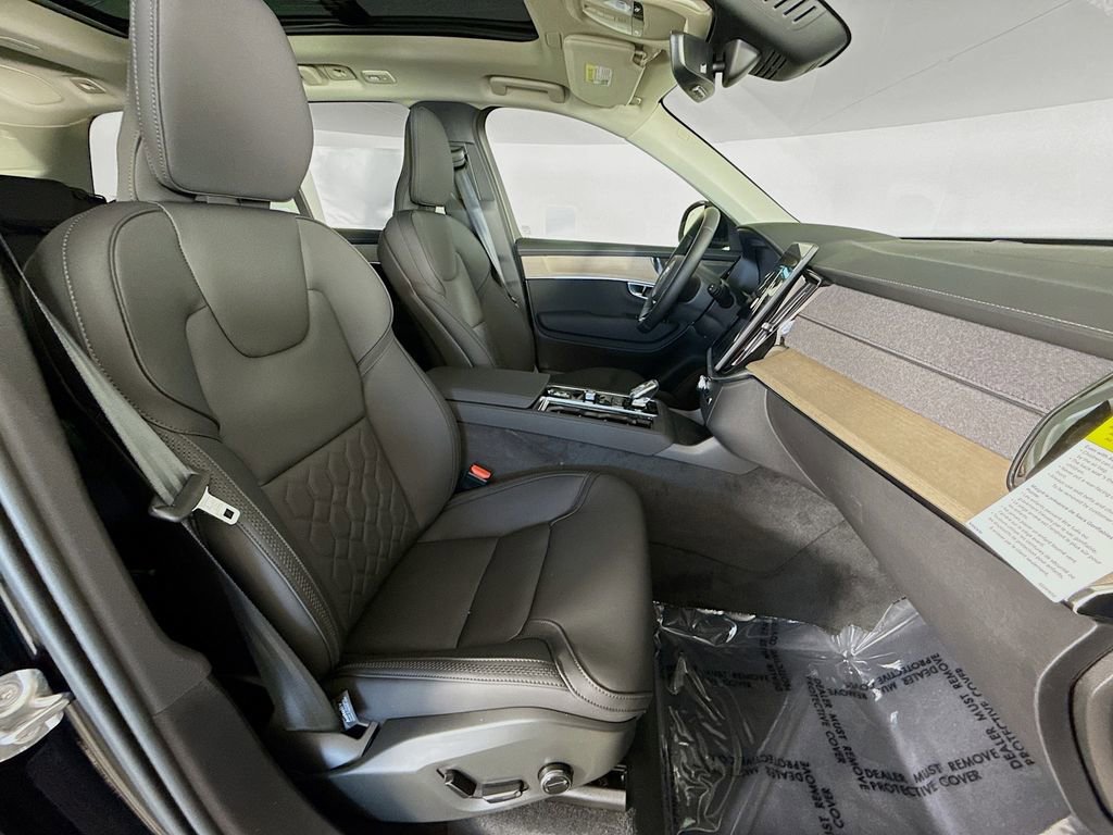 New 2026 Volvo XC90 B5 Plus w/ Protection Package image 29